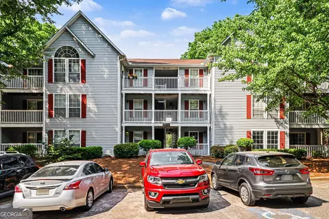 239 Cobblestone Trl, Avondale Estates, GA 30002