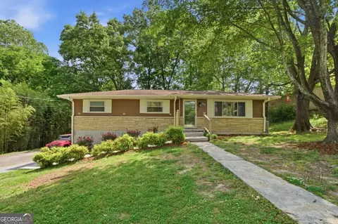 1004 W Lewis St, Rossville, GA 30741