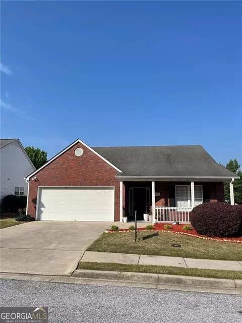 742 N Jacoby Dr, Loganville, GA 30052
