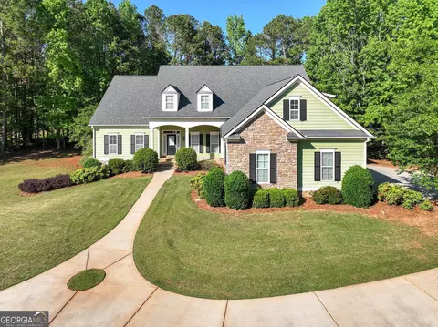 260 Addison Dr, Fayetteville, GA 30215