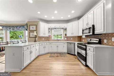 Kitchen - 4795 Winding Rose Dr, Suwanee, GA 30024 photo 1 of 4
