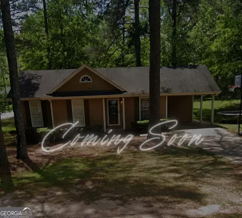 241 Rutledge Dr, Winder, GA 30680