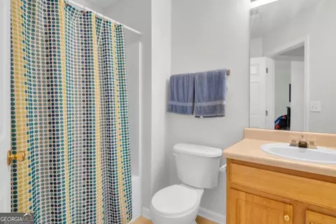 Bath - 1289 Labrador Ln, Riverdale, GA 30296 photo 2 of 2
