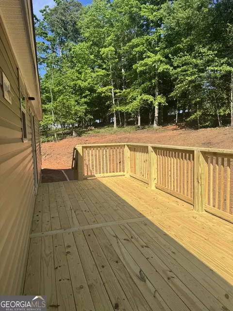 Exterior - 1078 Garner Rd, Cornelia, GA 30531 photo 3 of 7