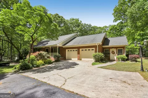 13597 Woolsey Rd, Hampton, GA 30228