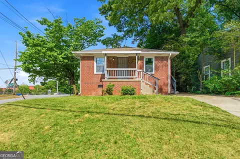 2036 Mcpherson Dr, East Point, GA 30344