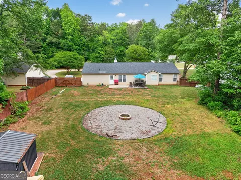 Exterior - 775 Slayton Dr, Bethlehem, GA 30620 photo 10 of 10