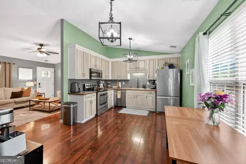 Kitchen - 775 Slayton Dr, Bethlehem, GA 30620 photo 2 of 2