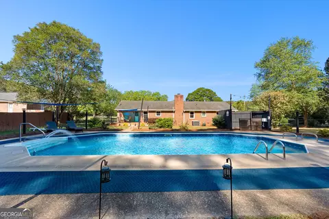 Exterior - 426 Sivell Rd, Lagrange, GA 30241 photo 12 of 13