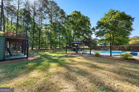 Exterior - 426 Sivell Rd, Lagrange, GA 30241 photo 11 of 13