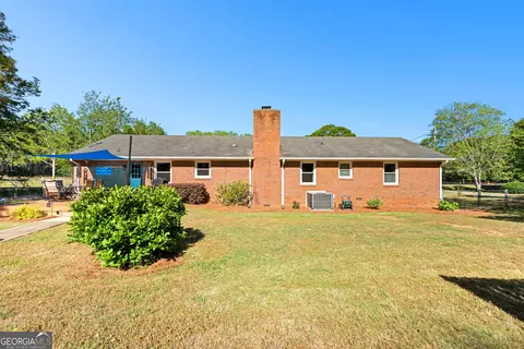 Exterior - 426 Sivell Rd, Lagrange, GA 30241 photo 13 of 13