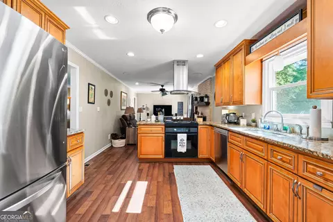 Kitchen - 426 Sivell Rd, Lagrange, GA 30241 photo 3 of 3