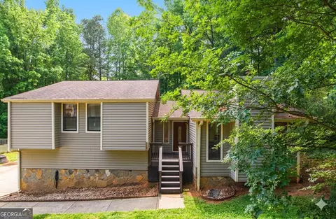8616 Wood Springs Ct, Douglasville, GA 30135