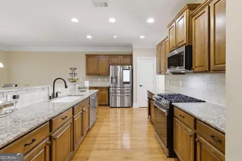 Kitchen - 2572 Carnot Ct, Duluth, GA 30097 photo 3 of 3