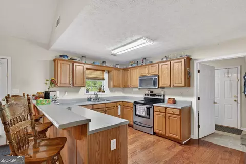 Kitchen - 120 Norman Rd, Covington, GA 30014 photo 2 of 2
