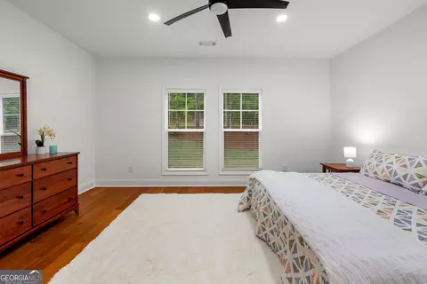 Bedroom - 143 Taylor Len Dr, Lagrange, GA 30240 photo 4 of 10