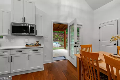 Entry Way - 143 Taylor Len Dr, Lagrange, GA 30240 photo 2 of 3