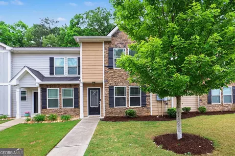 5960 Garden Cir, Douglasville, GA 30135