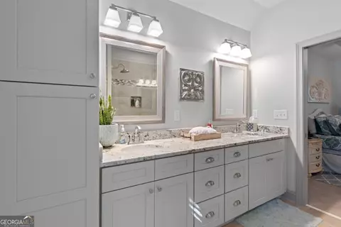 Bath - 254 Cochran Rd, Jackson, GA 30233 photo 3 of 3
