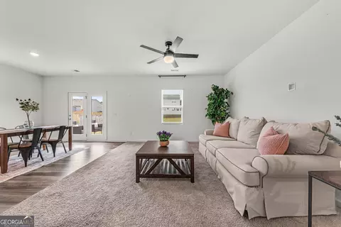 135 Ingle Dr, Monroe, GA 30655 photo 6