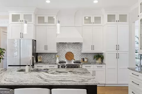 Kitchen - 861 Bailey Woods Rd, Dacula, GA 30019 photo 5 of 7