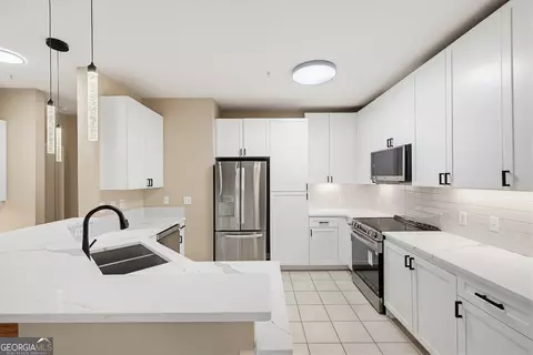 400 NW 17th St #2322, Atlanta, GA 30363