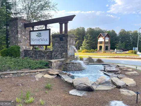 203 Red Wood Dr, Dallas, GA 30132
