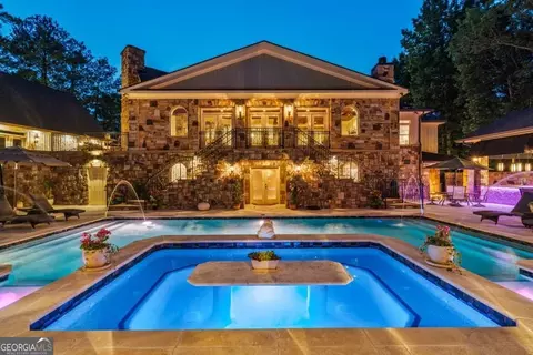 37 Retreat Rdg, Cartersville, GA 30120