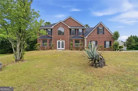 1592 Rogers Crossing Dr, Lithonia, GA 30058