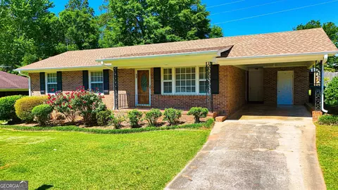 409 Dora St, Griffin, GA 30223