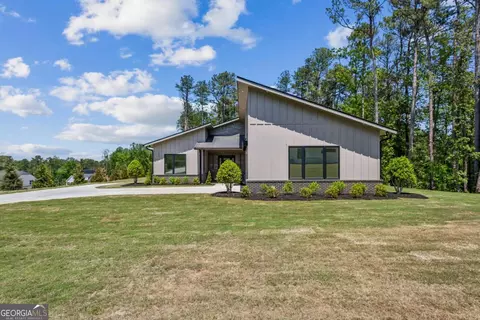 193 Laura Lake Rd, Marietta, GA 30066