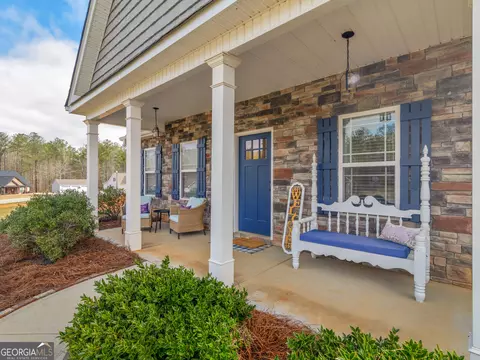 Exterior - 119 Mylee Cv, Barnesville, GA 30204 photo 4 of 8