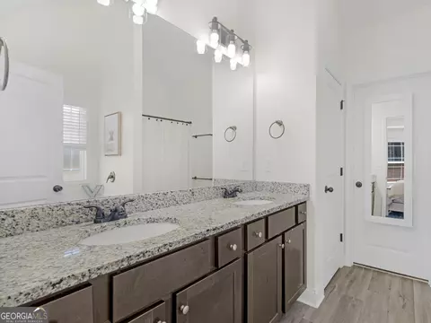 Bath - 119 Mylee Cv, Barnesville, GA 30204 photo 1 of 6