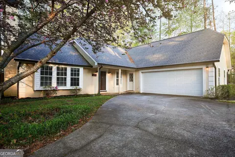 1255 Fischer Rd, Sharpsburg, GA 30277