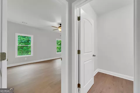 Entry Way - 188 Ayers Rd, Mount Airy, GA 30563 photo 3 of 8