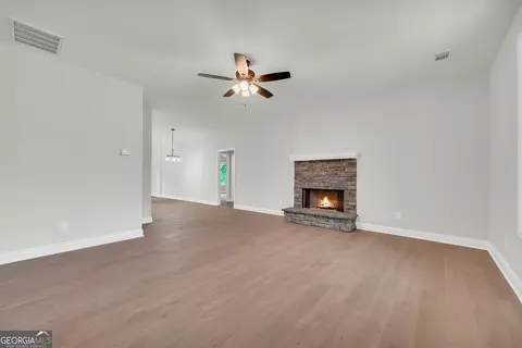 Living - 188 Ayers Rd, Mount Airy, GA 30563 photo 1 of 7
