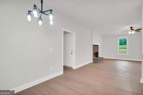 Living - 188 Ayers Rd, Mount Airy, GA 30563 photo 6 of 7