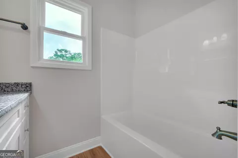 Bath - 188 Ayers Rd, Mount Airy, GA 30563 photo 5 of 5