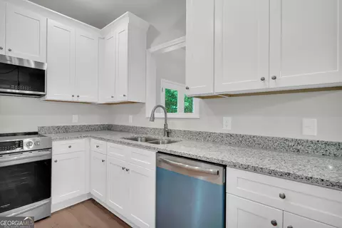 Kitchen - 188 Ayers Rd, Mount Airy, GA 30563 photo 2 of 5