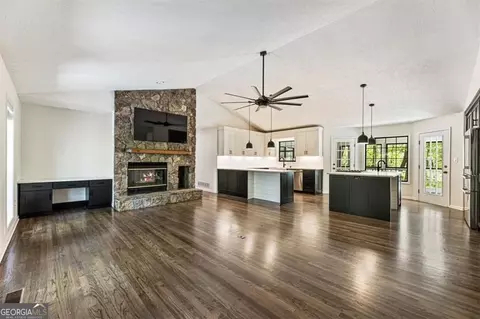 Living - 190 Red Coat Pass, Jasper, GA 30143 photo 1 of 3