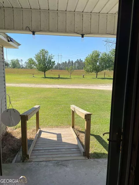 Exterior - 298 Bud Denton Rd, Uvalda, GA 30473 photo 1 of 5