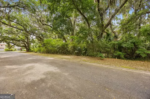 103 Wagner Ln, Saint Marys, GA 31558