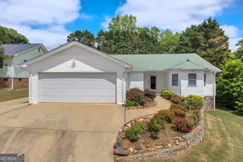 99 Parker St, Carnesville, GA 30521