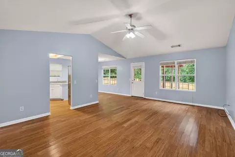 Living - 466 Raymond Dr, Winder, GA 30680 photo 1 of 4