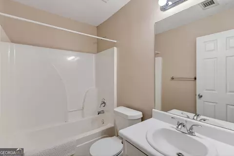Bath - 466 Raymond Dr, Winder, GA 30680 photo 2 of 2