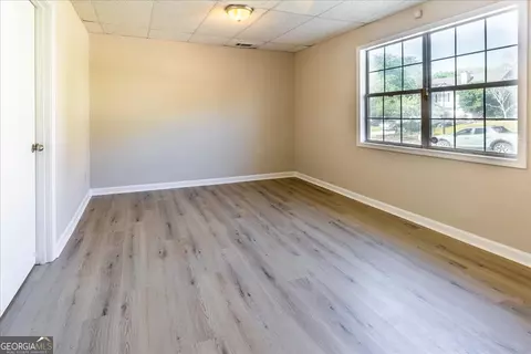 Living - 3237 Windgate Dr, Buford, GA 30519 photo 4 of 4
