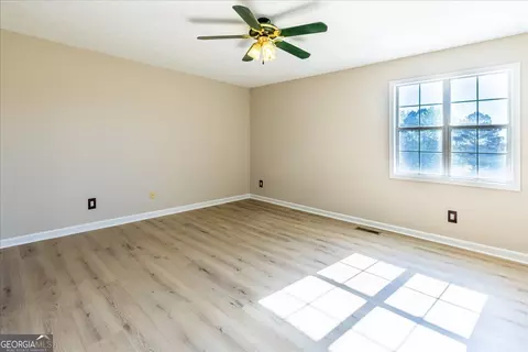 Bedroom - 3237 Windgate Dr, Buford, GA 30519 photo 3 of 4