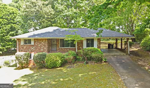 5475 Burgess Dr SW, Mableton, GA 30126