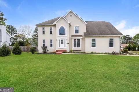 11492 Summer Creek Dr, Hampton, GA 30228