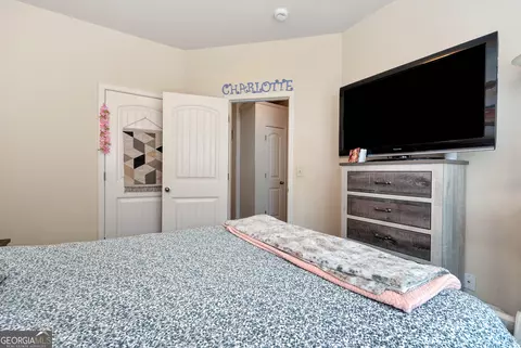 Bedroom - 1424 Silvergate Way, Winder, GA 30680 photo 2 of 6
